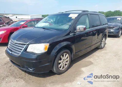 2008 Chrysler Town & Country Touring from USA, damaged, VIN 2A8HR54P38R133357